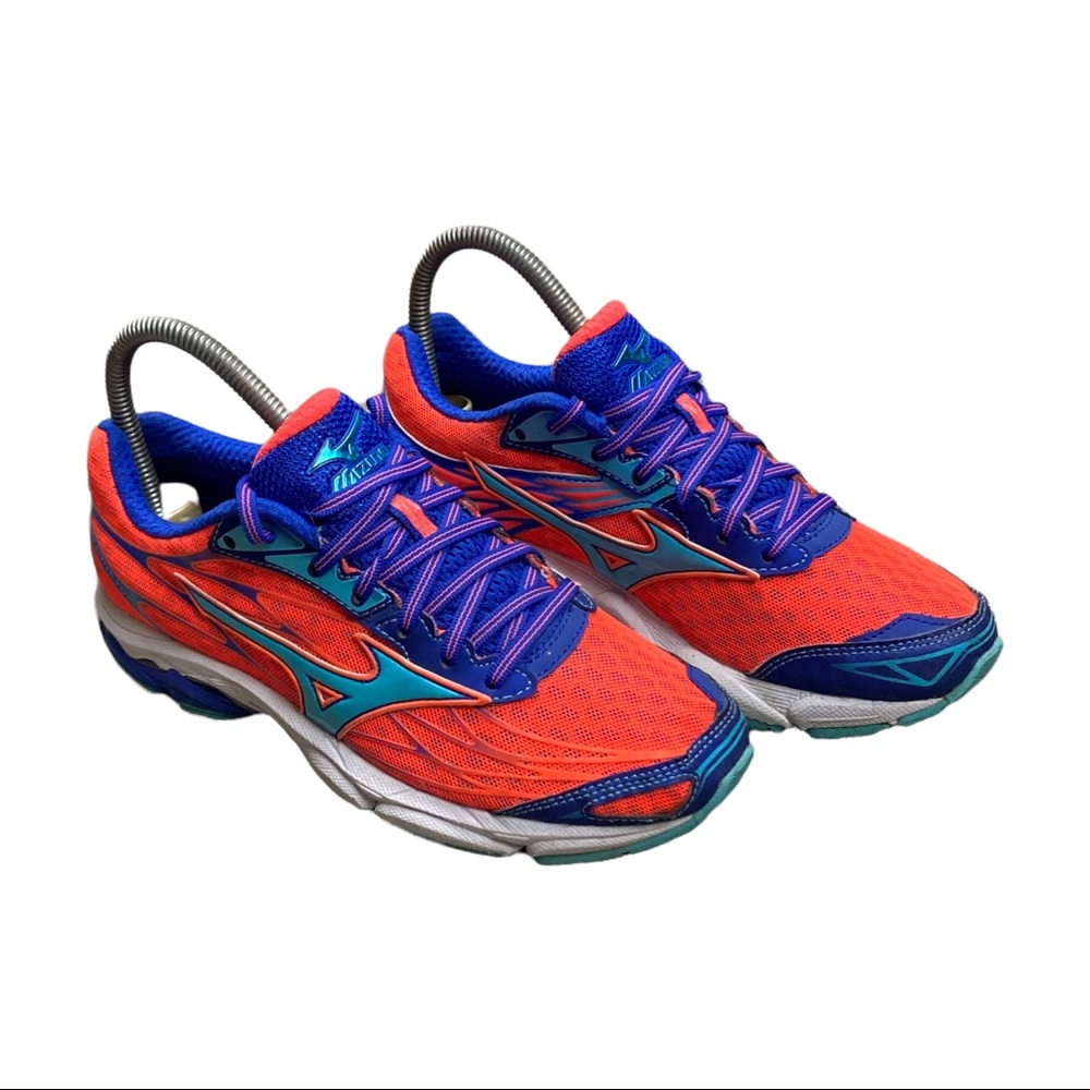 Mizuno Wave Catalyst Women's Size W7 Athletic Running Shoes Jogging Sneakers - Picture 2 of 16